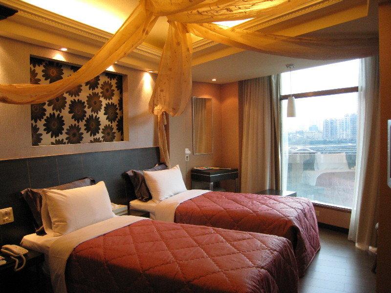 Bitan Hotel Xindian Bagian luar foto